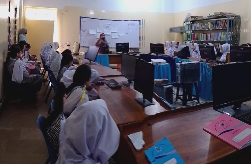 Building Constitutional Awareness in Classrooms